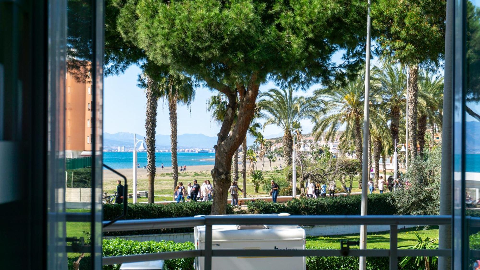 Gran Apartamento Vistas Al Mar La Cala Del Moral Bagian luar foto